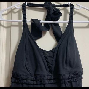 Adorable Lululemon workout top!